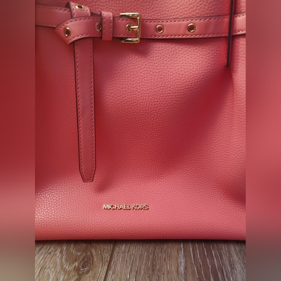 NEW beautiful Michael Kors large Emelia tote Grapefruit (light coral) - Picture 3 of 16